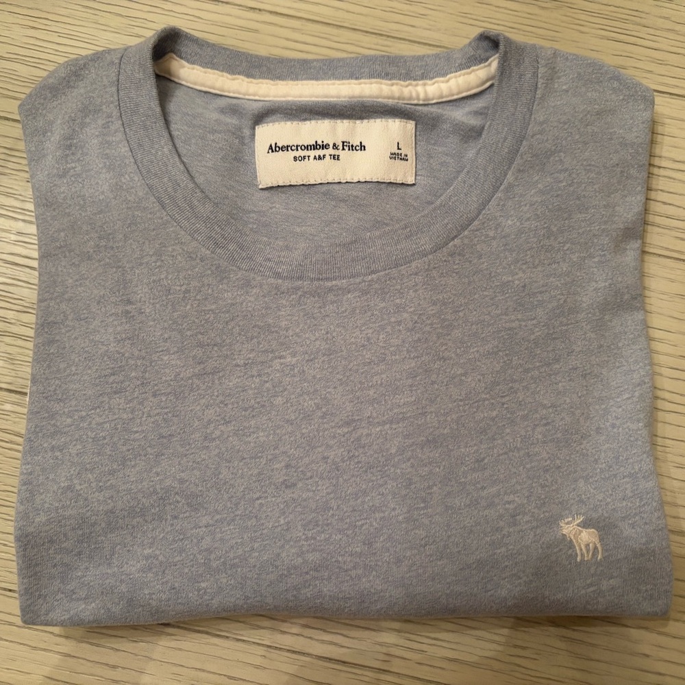 Abercrombie & Fitch Heather Gray Tee